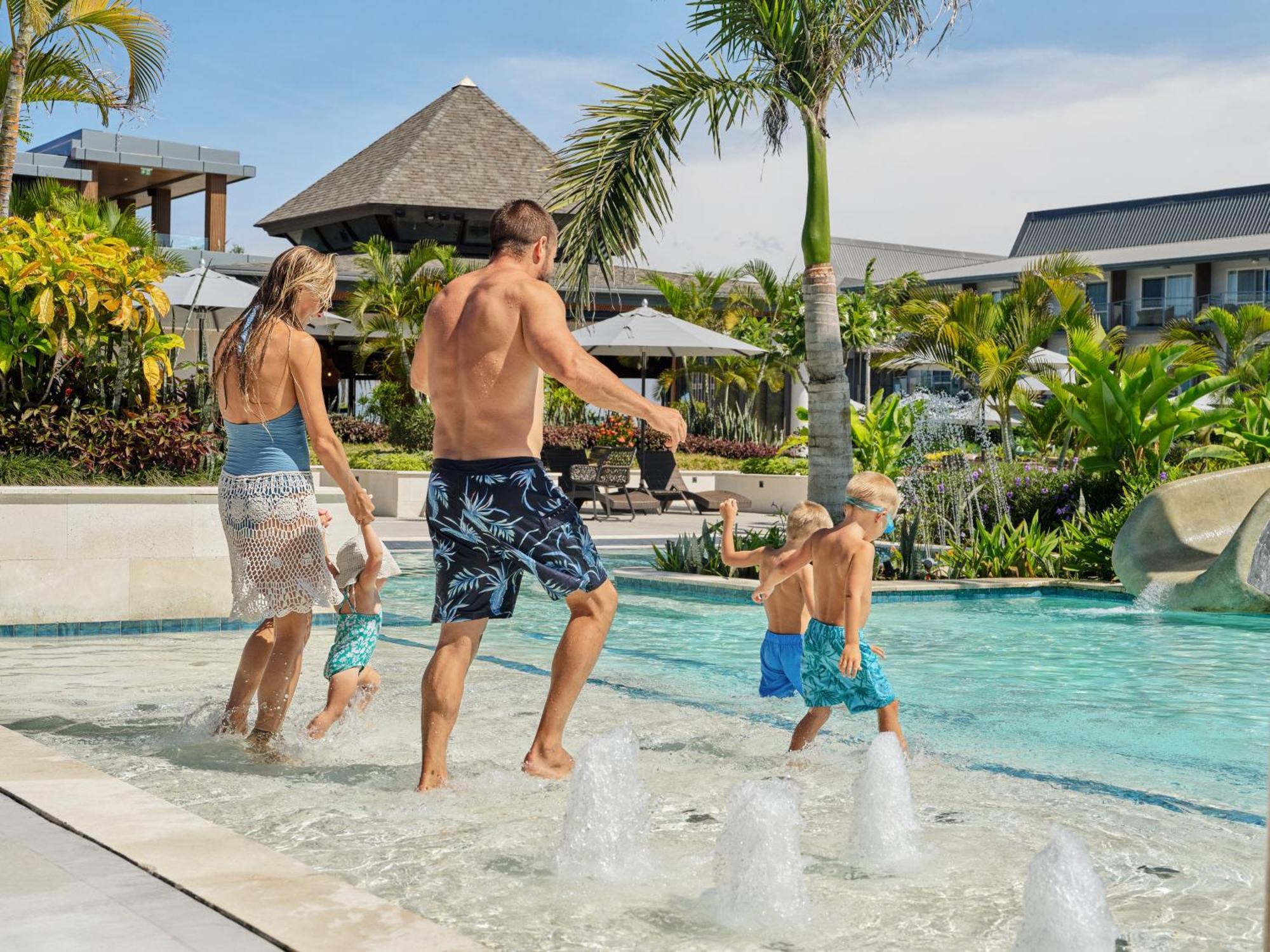 Crowne Plaza Fiji Nadi Bay Resort & Spa, An Ihg Hotel Exterior foto
