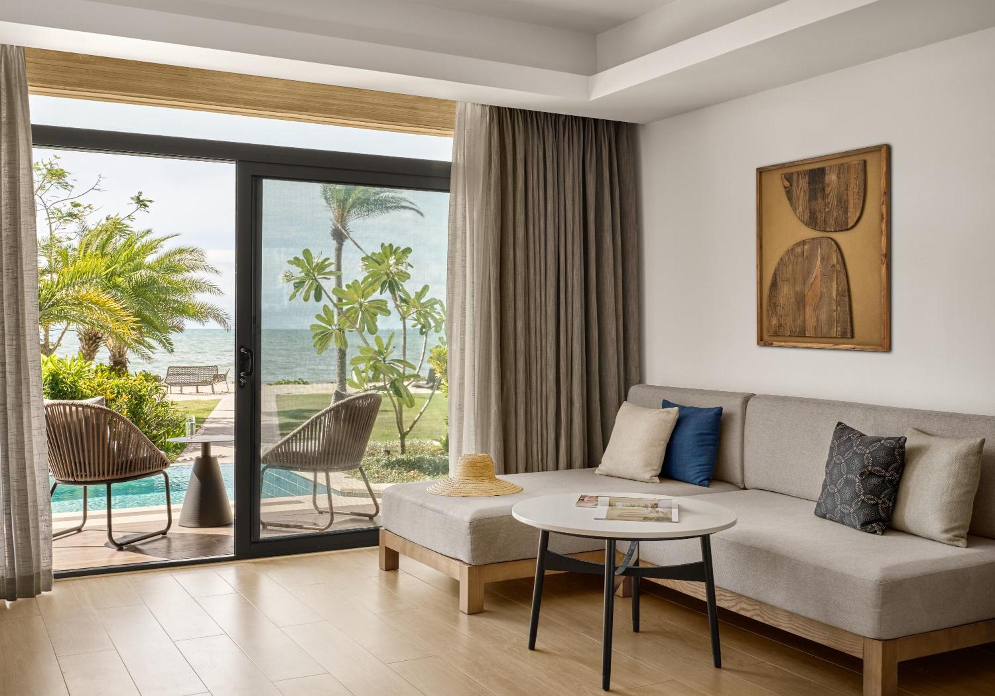 Crowne Plaza Fiji Nadi Bay Resort & Spa, An Ihg Hotel Exterior foto